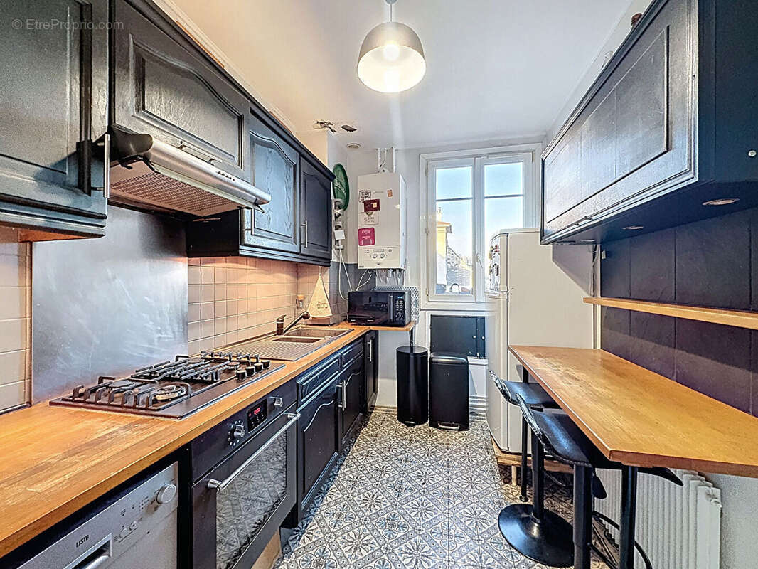 Appartement à SURESNES