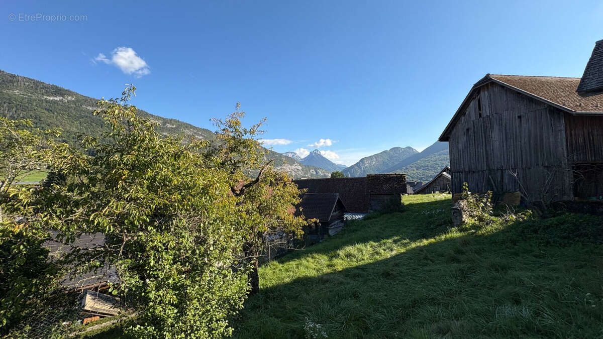 Maison à NAVES-PARMELAN