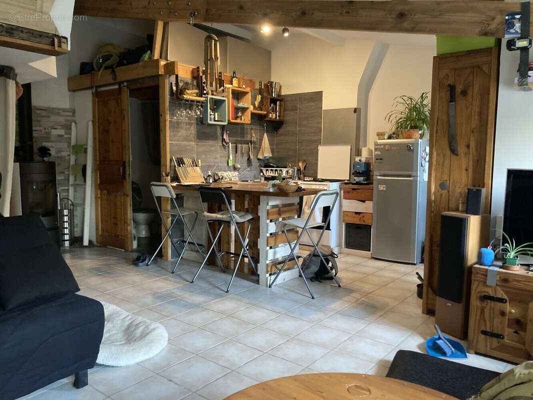 cabanon en dur 40 m² sur 2000 m² - photo 5