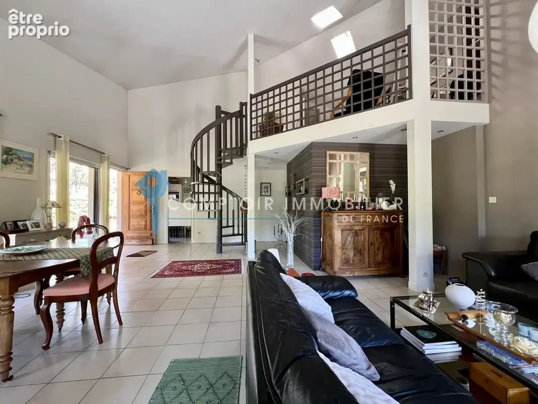 Maison d'architecte-Terrain arboré 5000m2-Piscine - photo 6