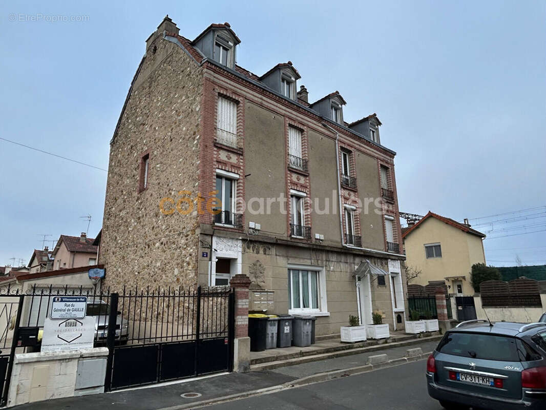 Appartement à VILLENEUVE-LE-ROI