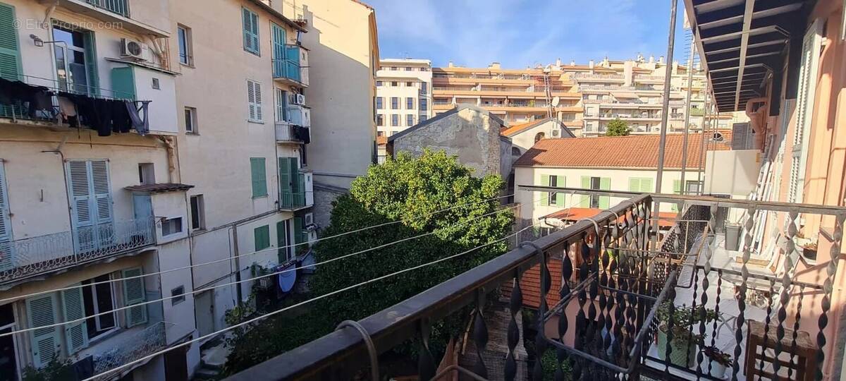 Appartement à MENTON