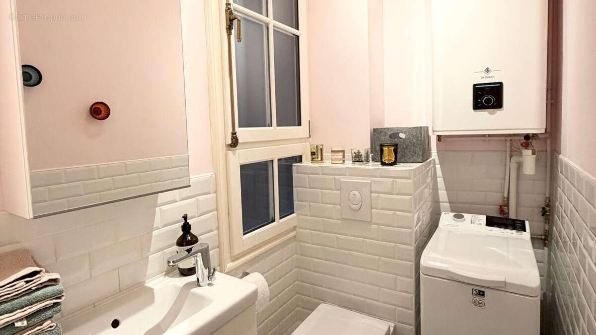 Appartement à PARIS-14E