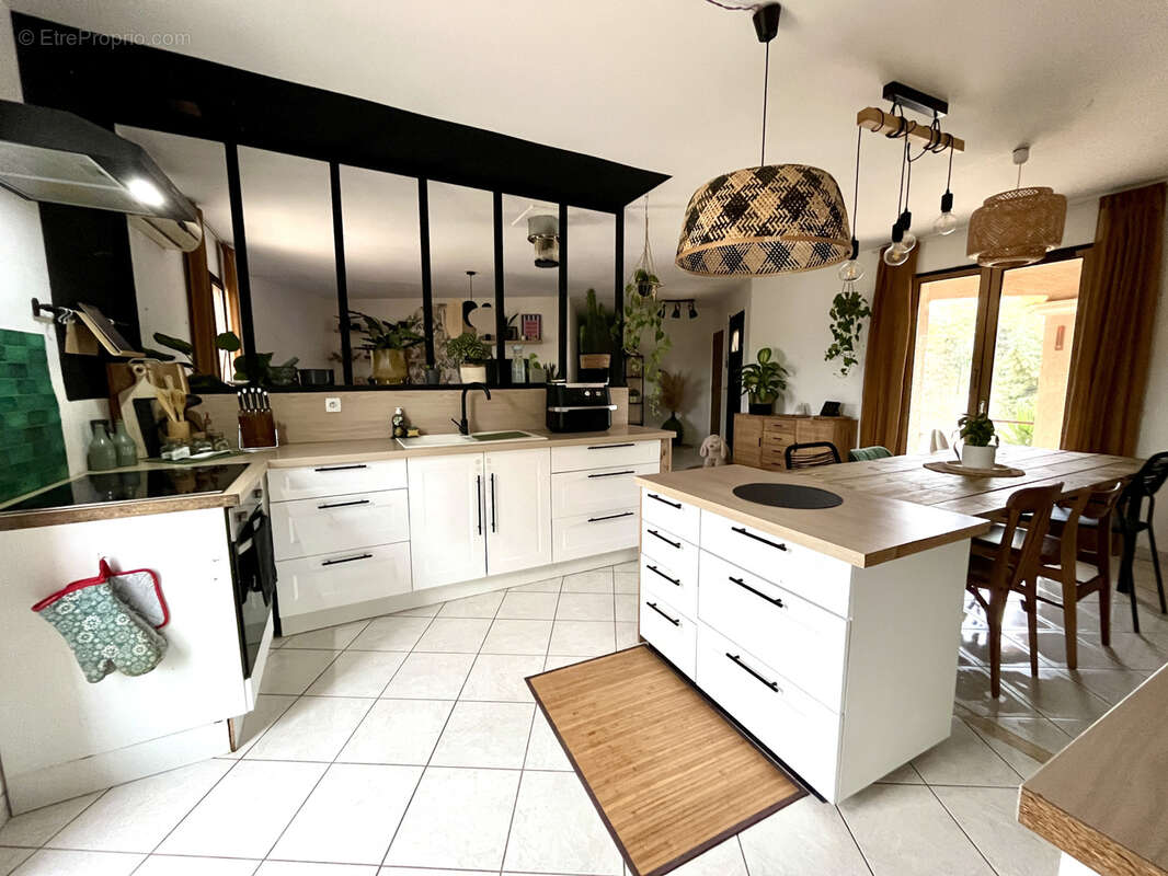 Maison à AIGUES-VIVES