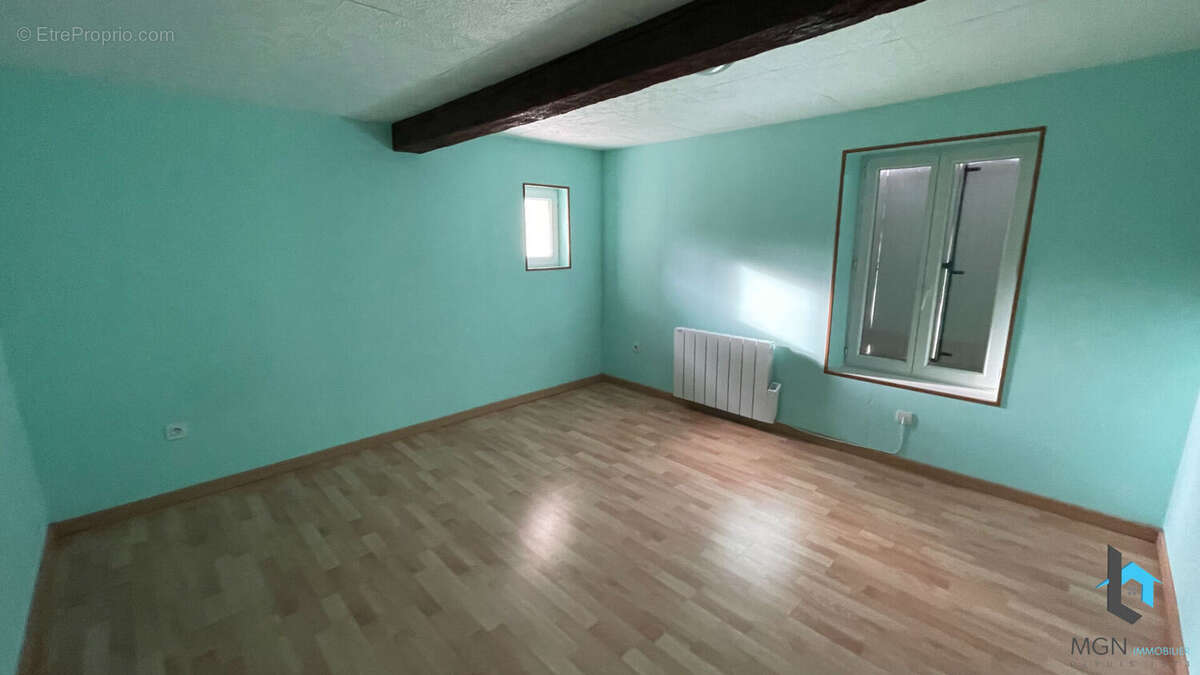 Maison à TRIZAY-LES-BONNEVAL