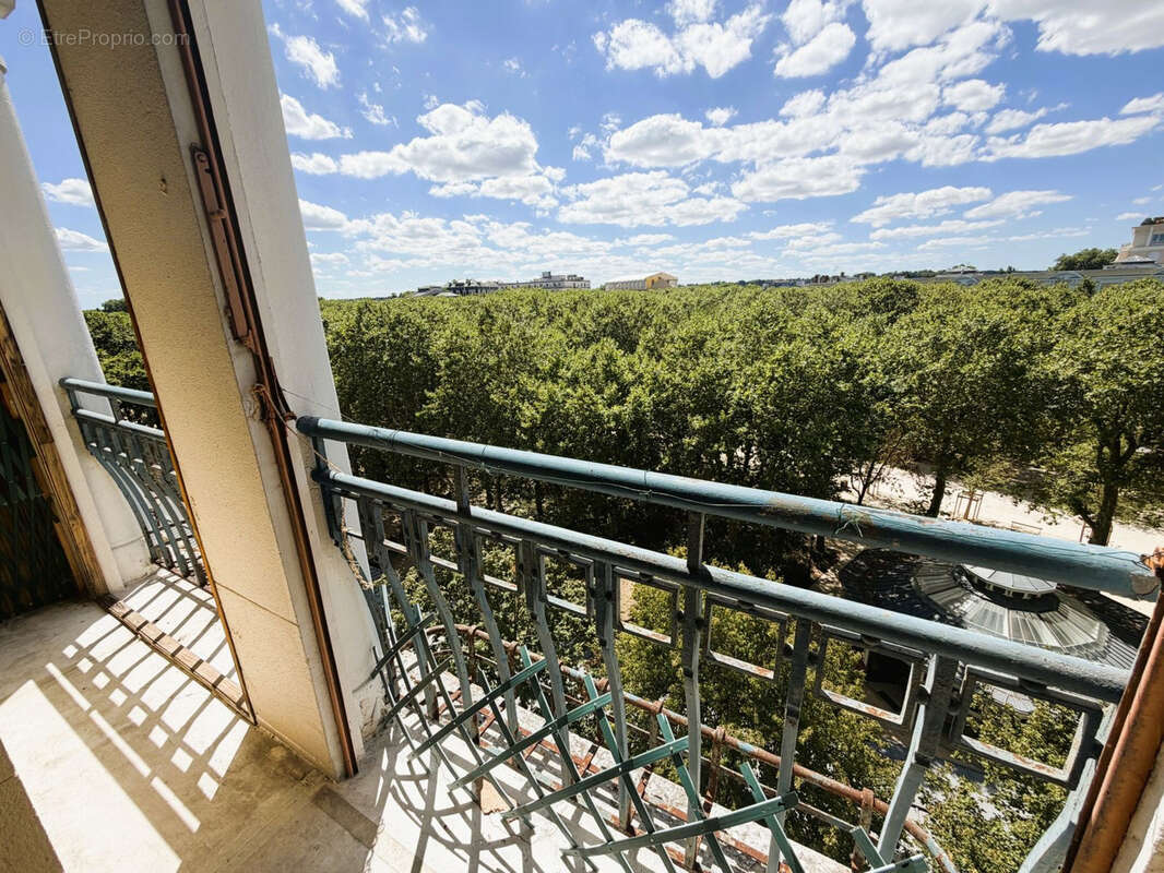 Appartement T3 avec vue exceptionnelle sur les parcs - photo 7
