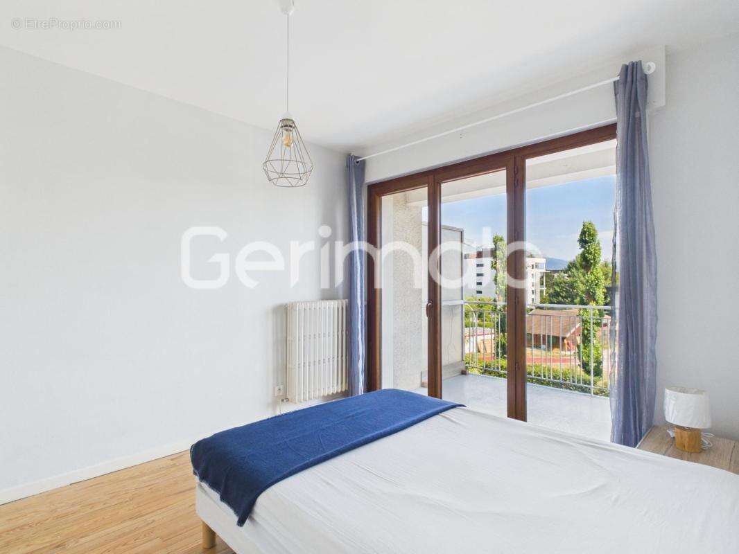 Vente - Appartement - 2 pièces + cuisine - 48 m² - 273 000 € - - photo 6