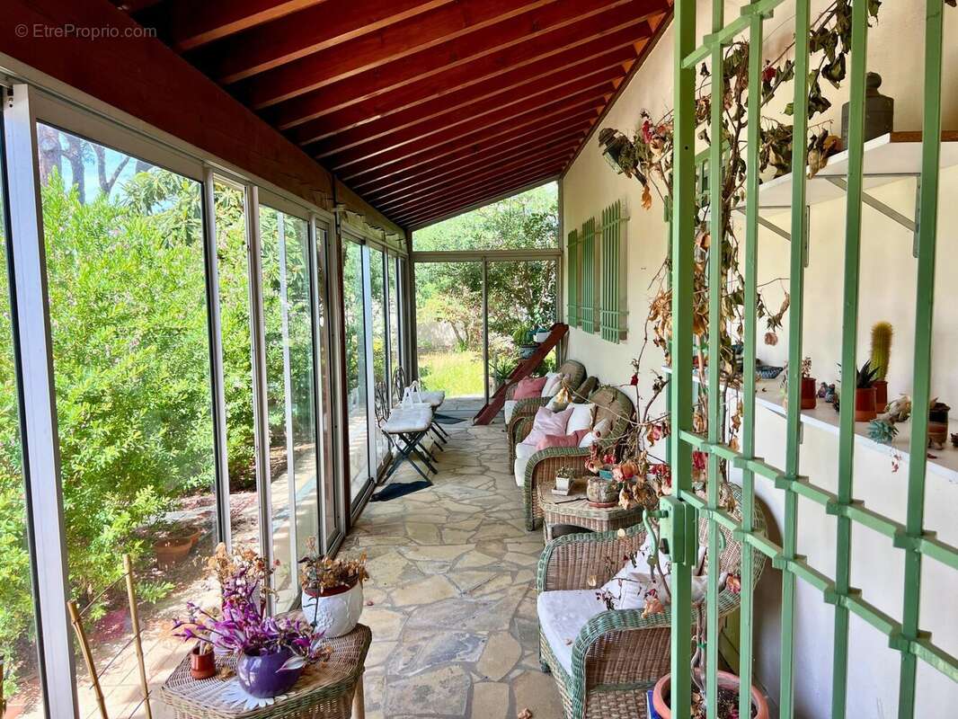 Maison à VILLENEUVE-DE-LA-RAHO