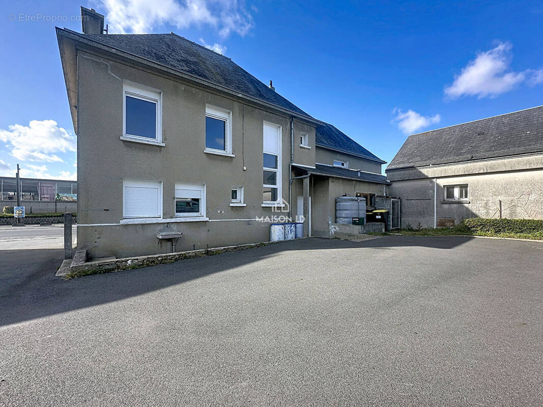 Maison à PONT-HEBERT