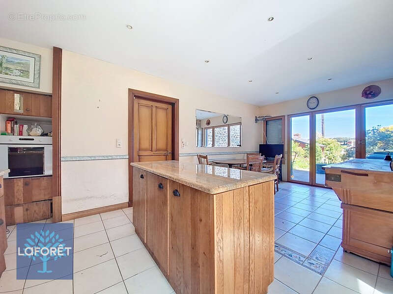 Maison à SAINT-AUBIN-D'AUBIGNE