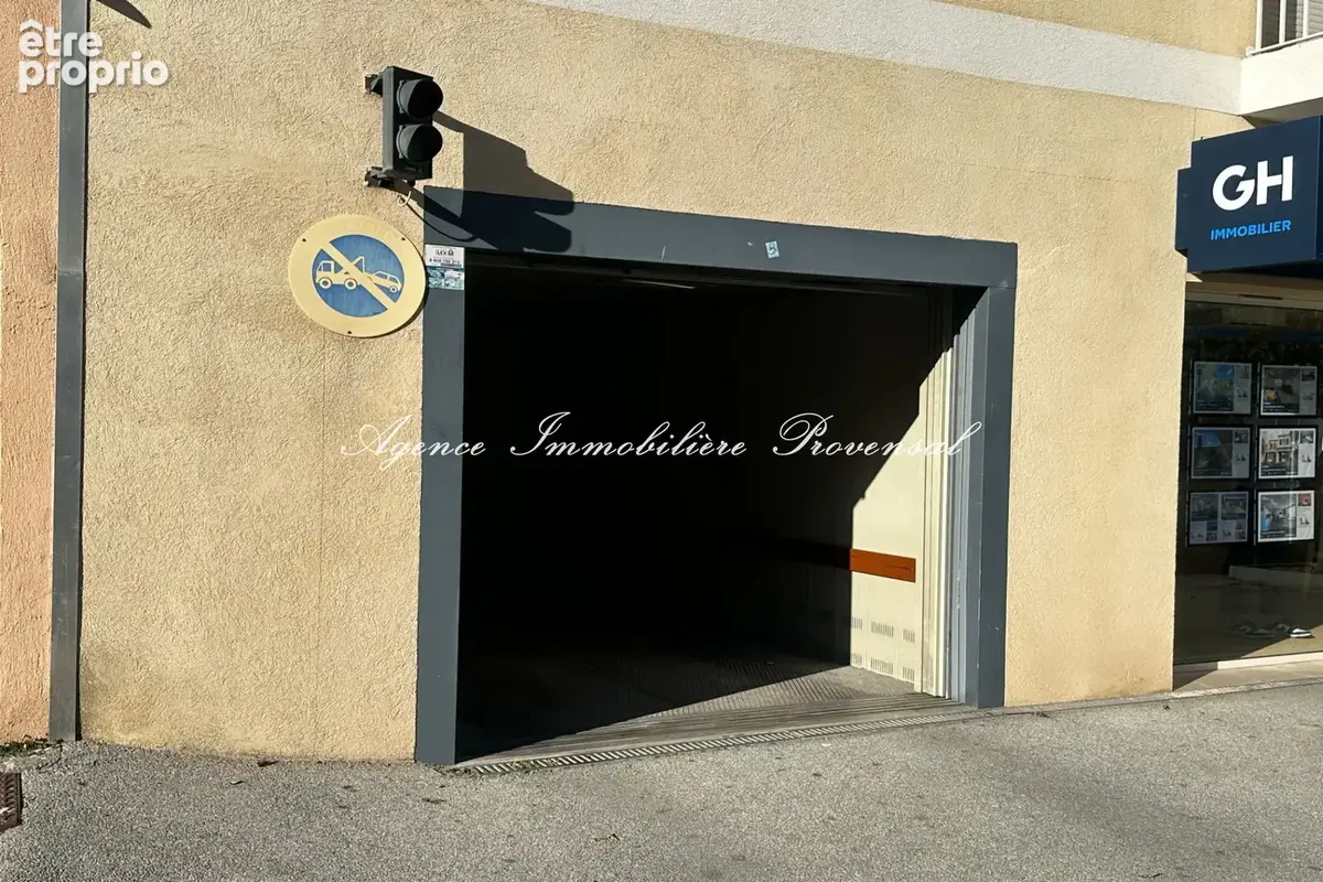 Parking à vendre à Sainte-Maxime (83120) - photo 2