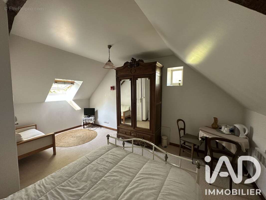 Maison 96 m² à Saint-Remy-De-Sille  - photo 8