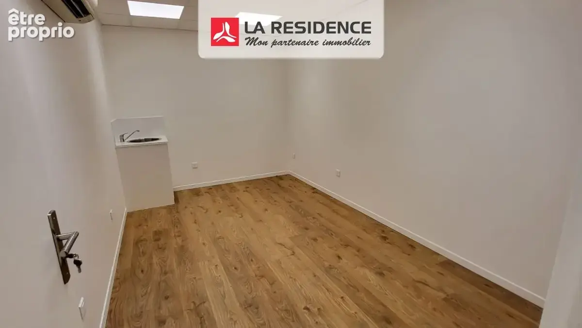 Commerce 130 m² à vendre à Plaisir (78370) - photo 5