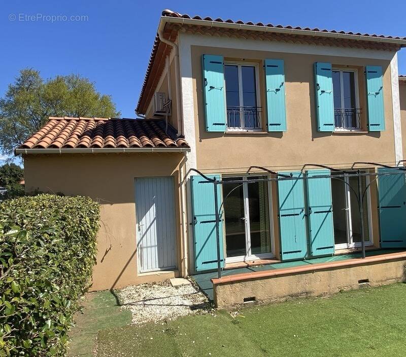 Maison à SAINT-CHAMAS