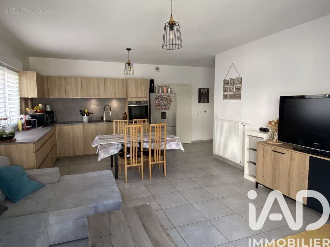 Photo 2 - Appartement à CHAMP-SUR-DRAC
