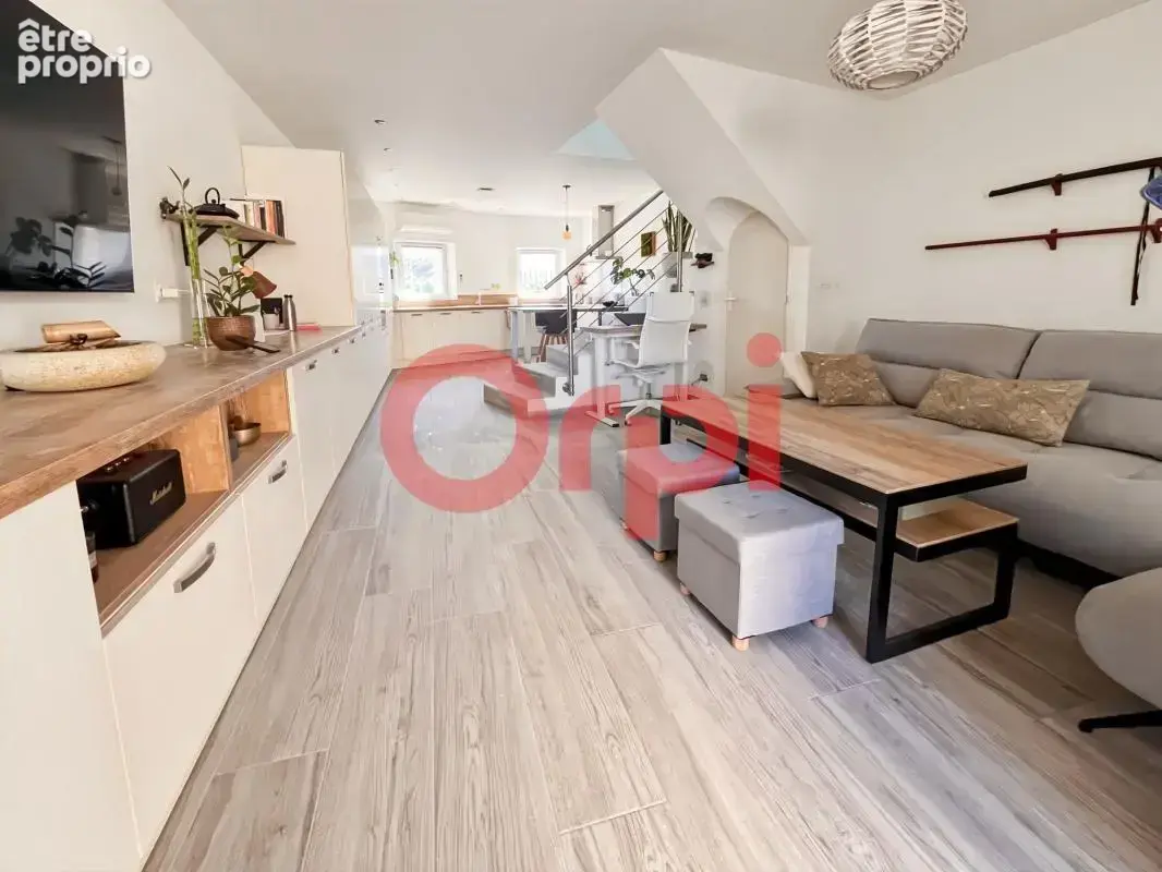 Exclusivite - immeuble - centre village - exterieur - photo 5