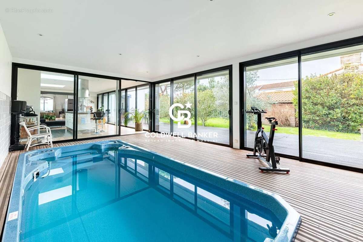 Maison à SAINT-SEBASTIEN-SUR-LOIRE