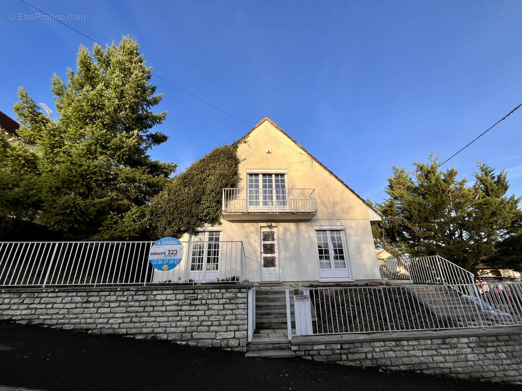 Maison à AUXERRE