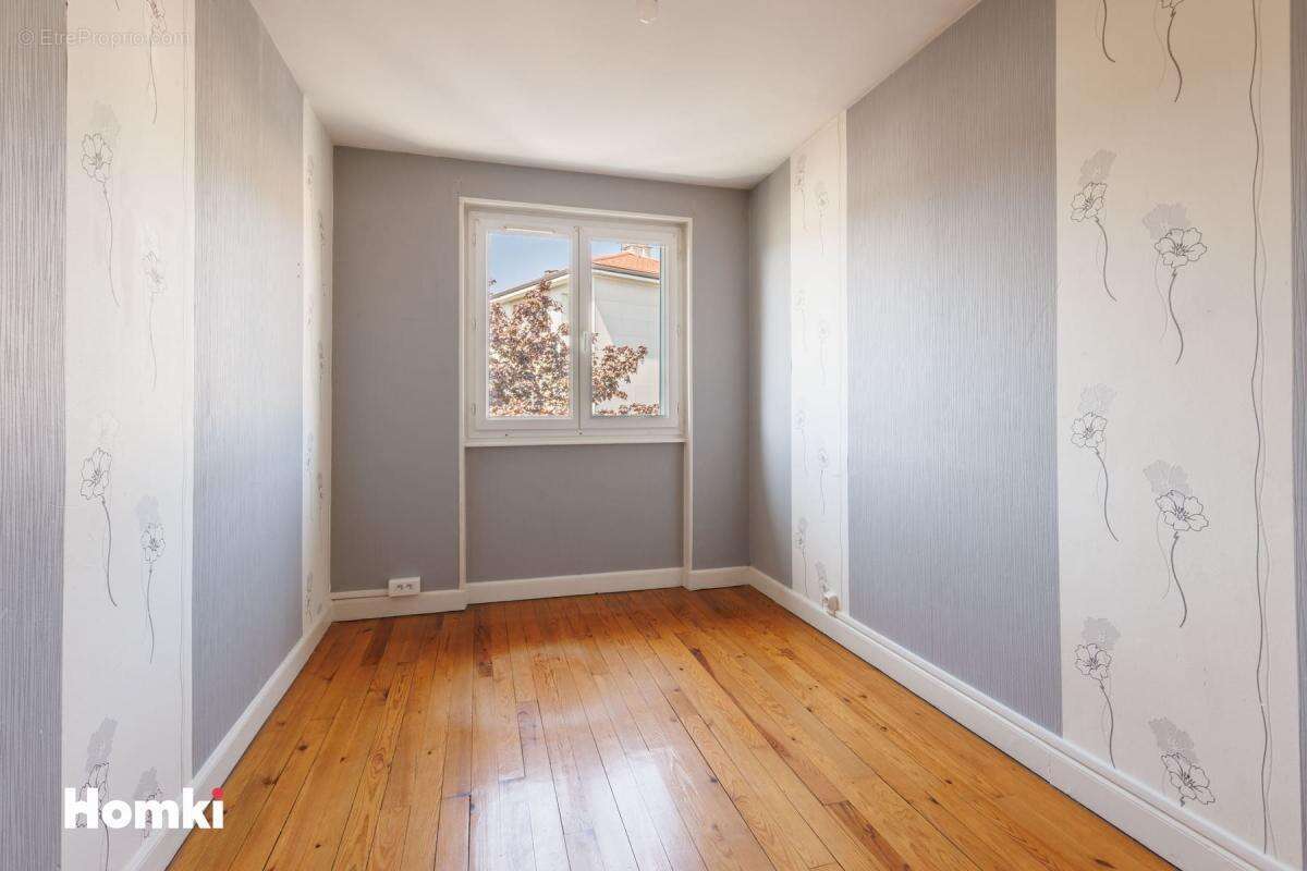Appartement T3 de 68 m2 avec garage – Clermont-Ferrand, rue Lécuellé - photo 9