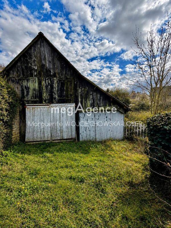 Terrain à SOUGE-LE-GANELON