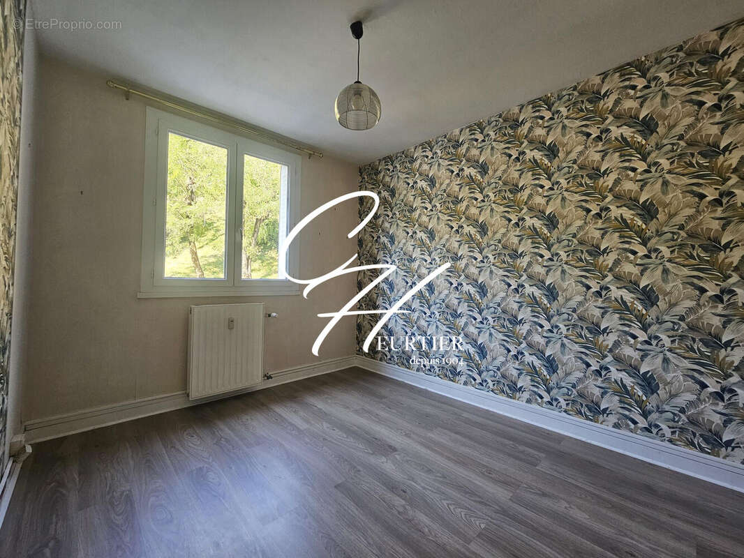 Appartement 90 m² à Voiron  - photo 9
