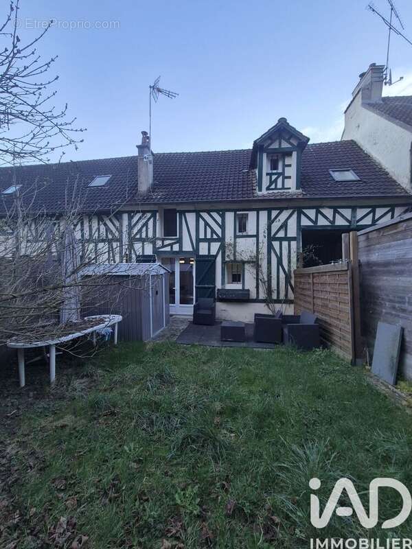 Photo 2 - Maison à SAINT-JEAN-LES-DEUX-JUMEAUX