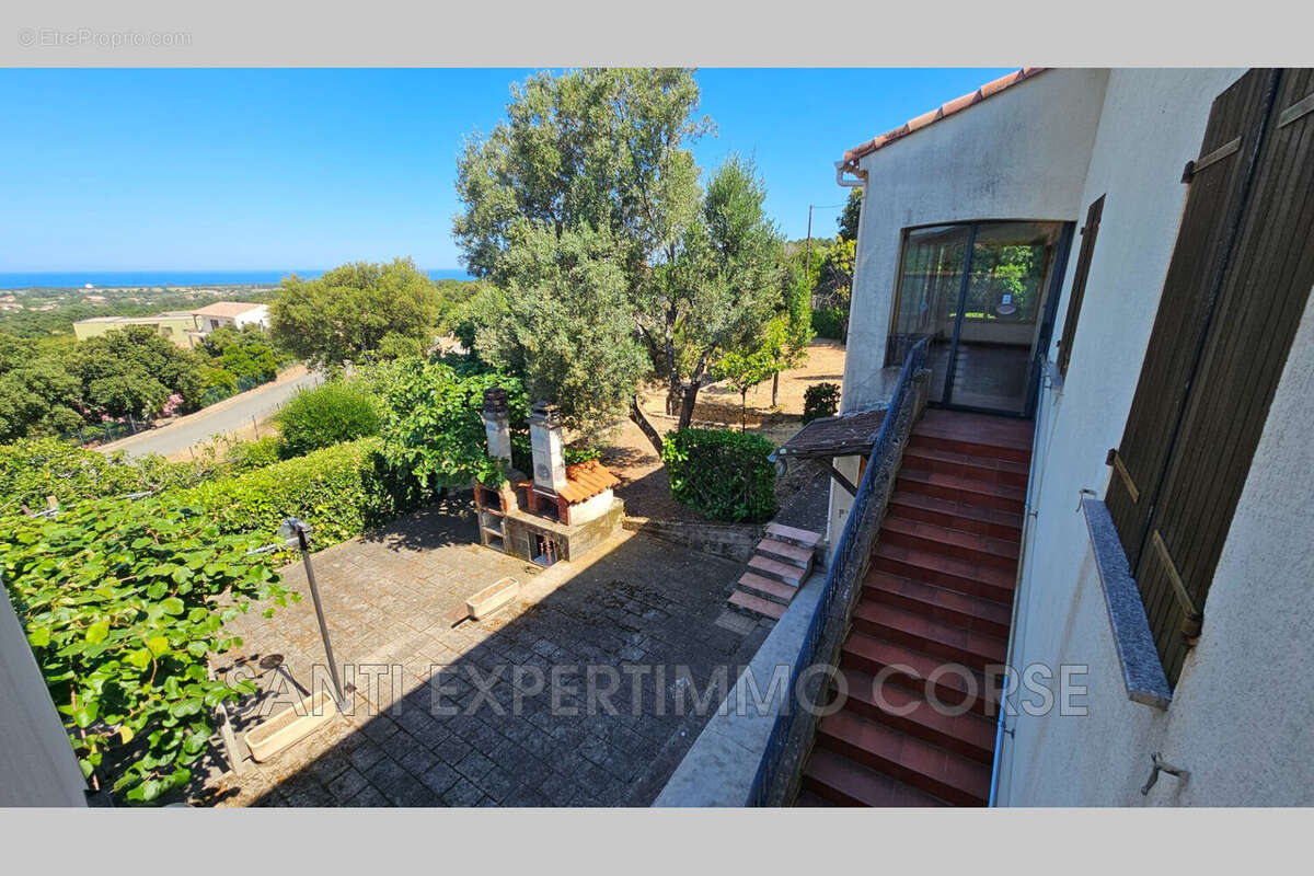 Maison 120 m² à Solaro  - photo 8