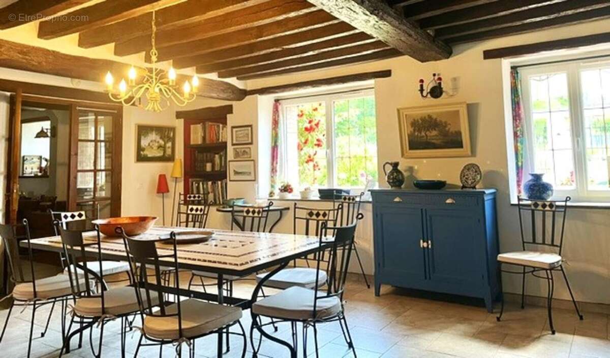 Maison à JOIGNY