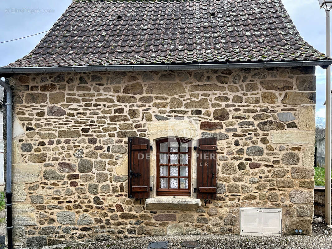 Maison à CUBLAC