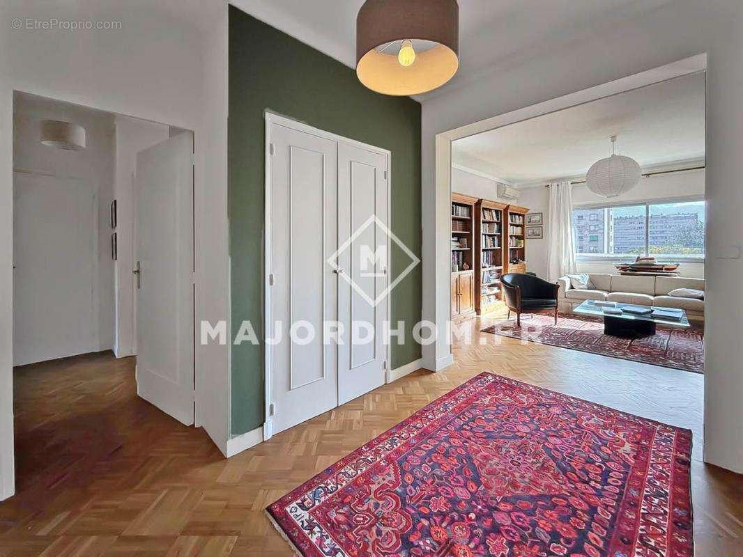 Appartement à MARSEILLE-8E
