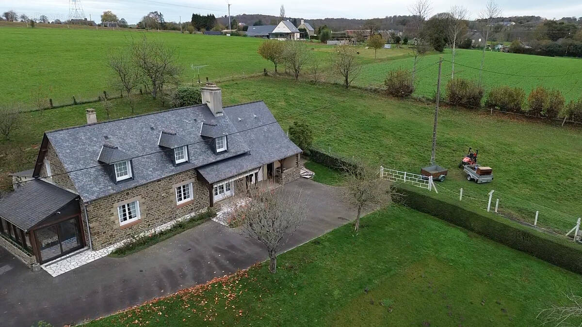 Maison à SAINT-OVIN