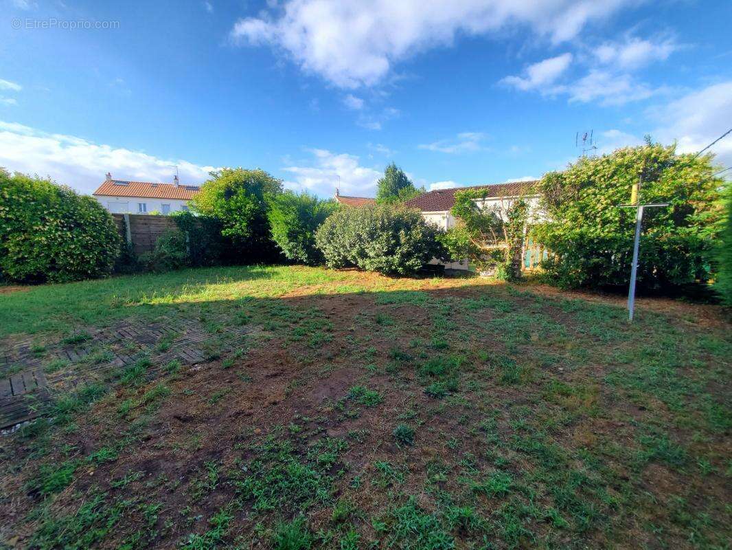Maison T4 à étage avec jardin et garage - photo 7