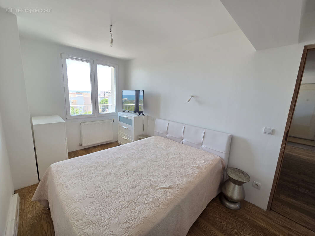 Appartement T3 67 m2 - corniche - photo 4