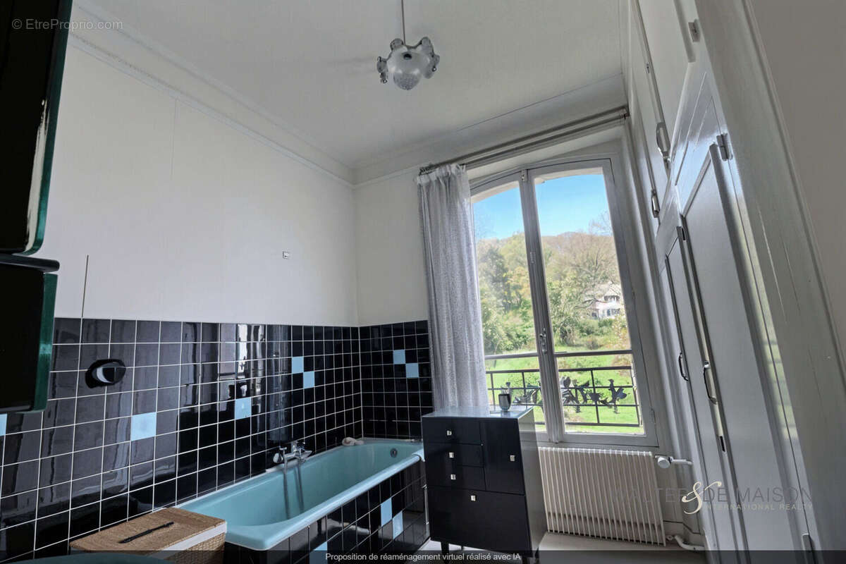 Maison à SAINT-REMY-LES-CHEVREUSE