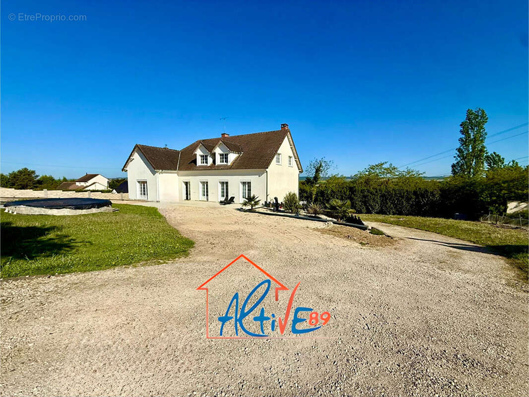 Maison à CHENY