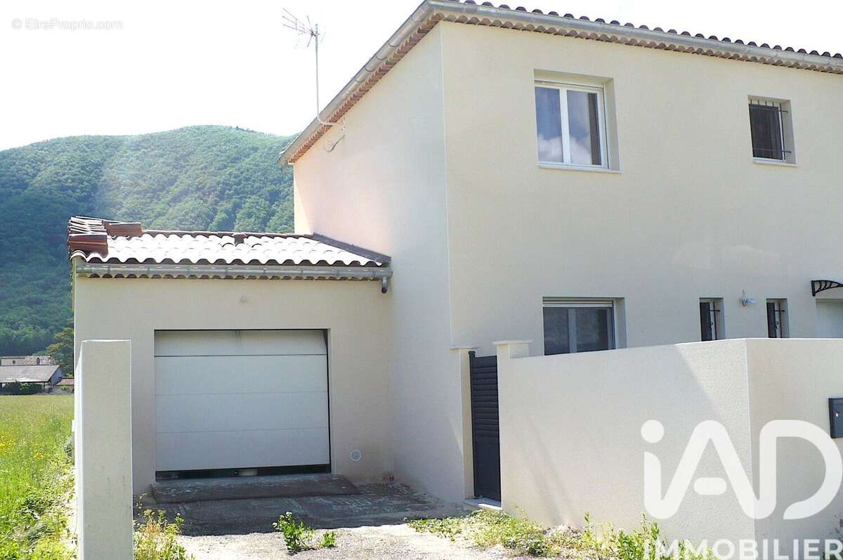 Maison 120 m² à Les Mees  - photo 4