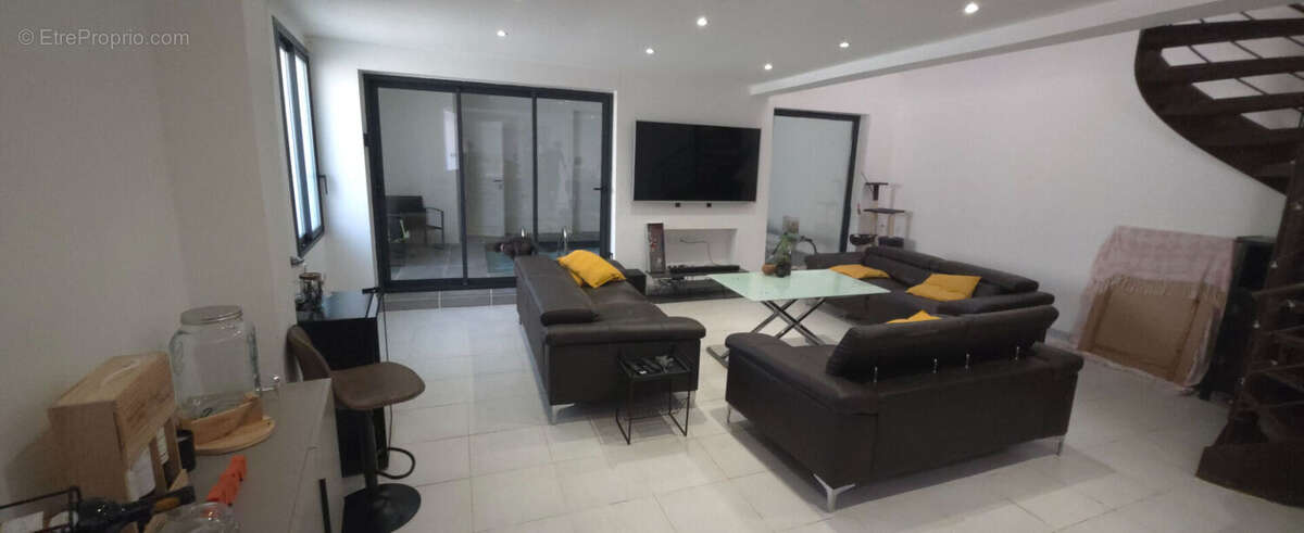 Incroyable maison de 200 m² avec piscine interieure - photo 10