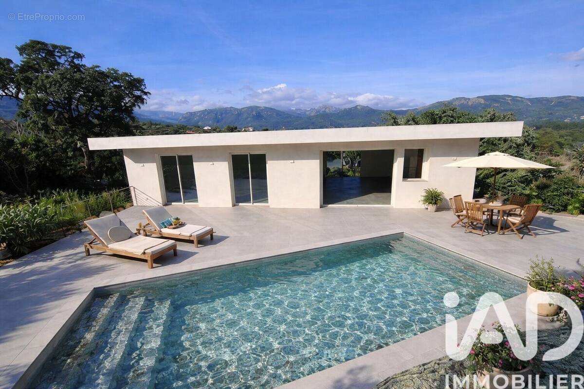 Photo 1 - Maison à PORTO-VECCHIO