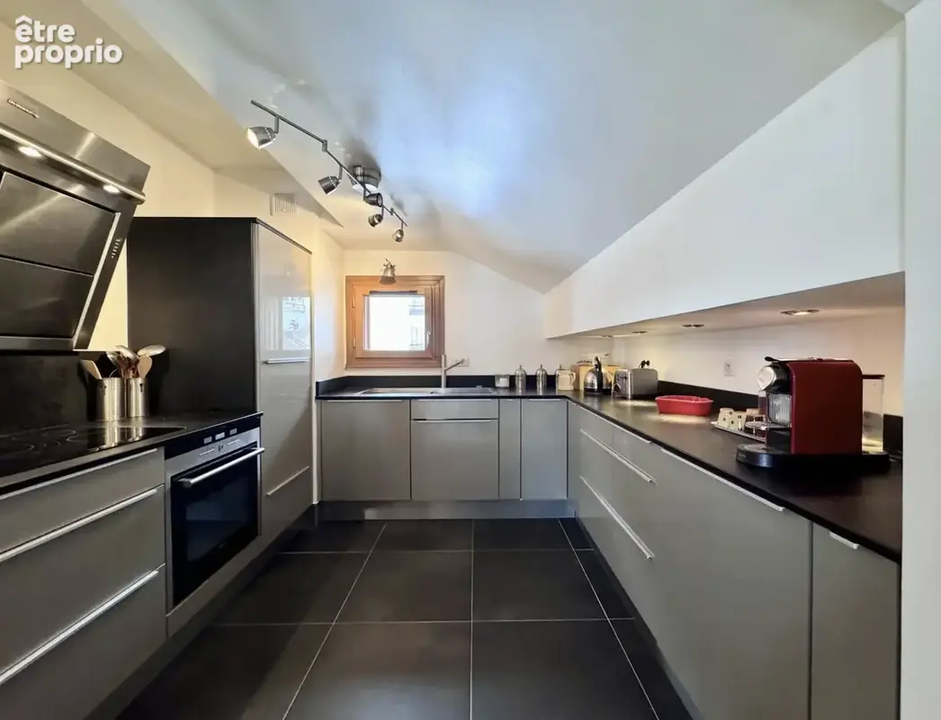 Skis aux pieds - chalet 4 appartements + 5 garages - terrain 915 m2 - photo 9