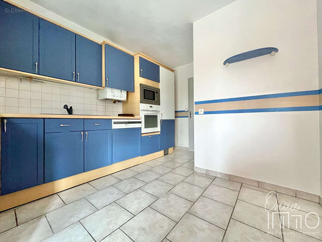 Plateau Saint-Rambert  - T4 de 81m² avec loggia et parking - photo 6
