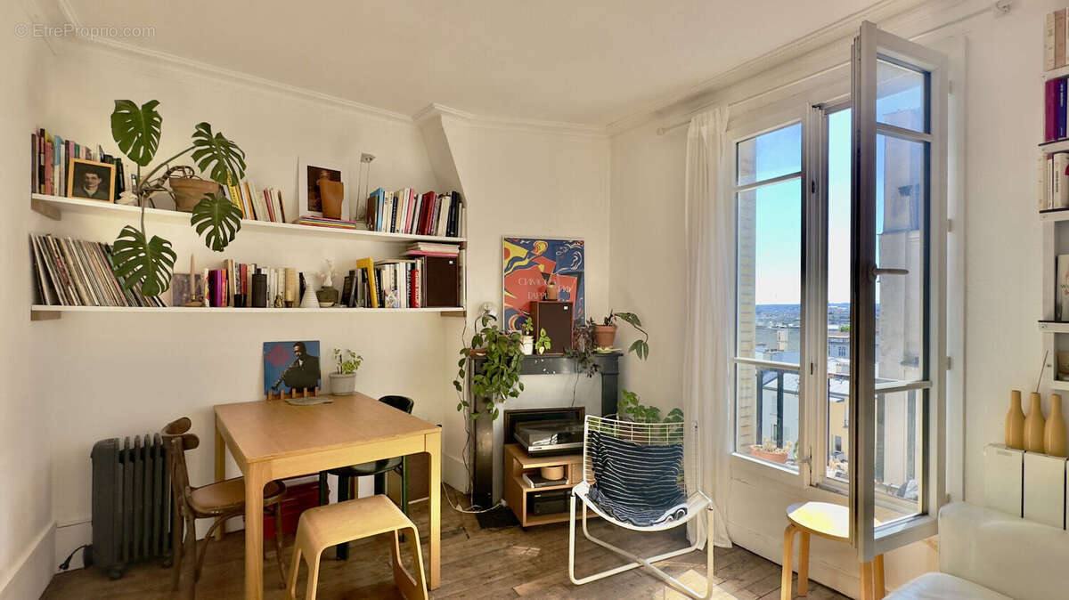 Appartement à PARIS-20E