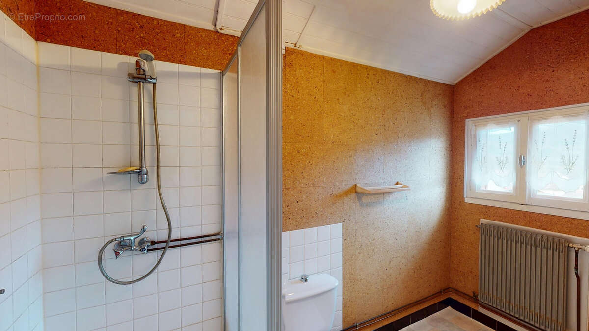 Maison à SAINT-LUPICIN