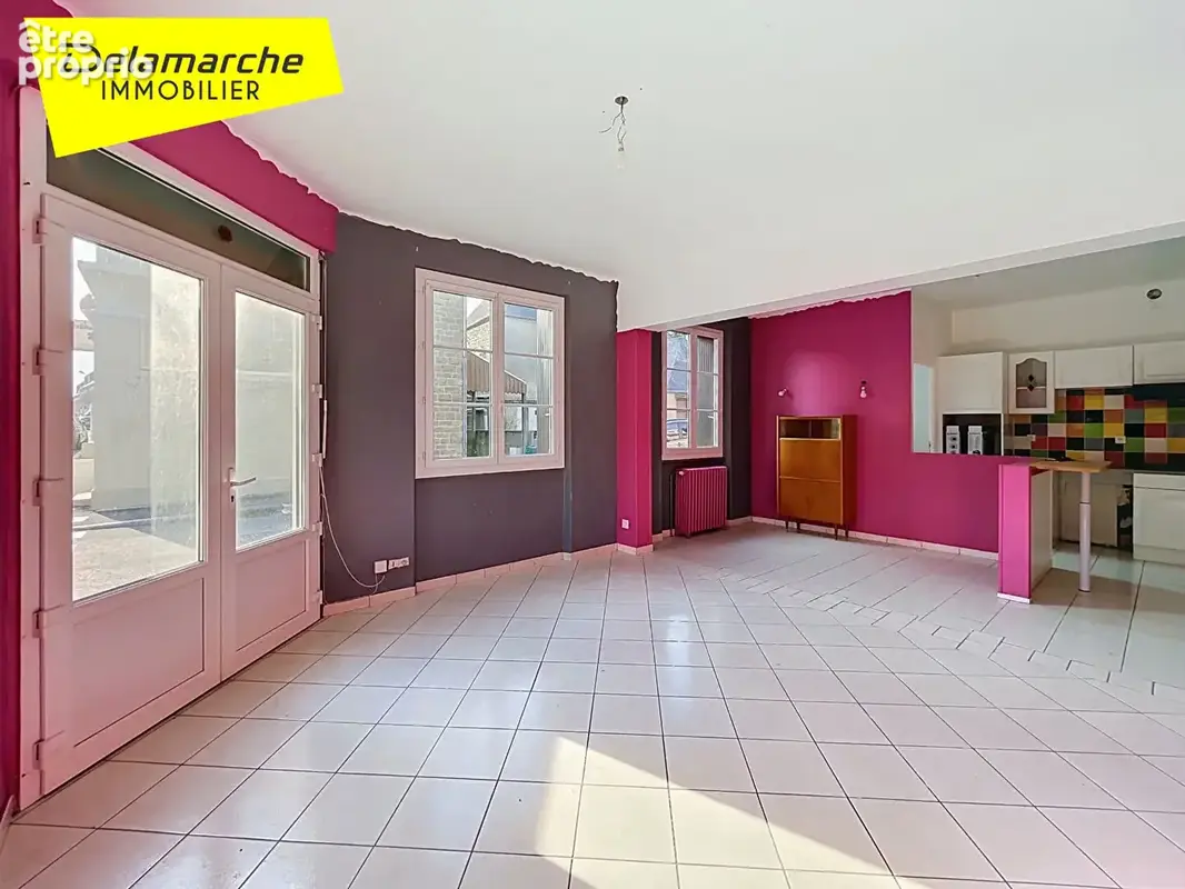 A vendre en exclusivité delamarche immobilier maison de ville au coeur de gavray ! - photo 3