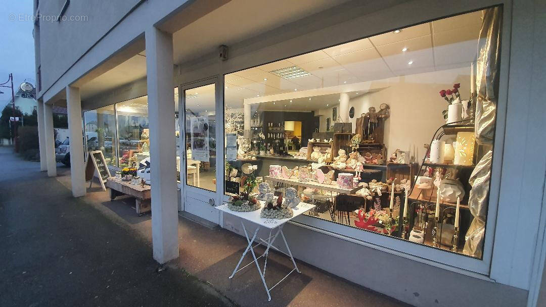 Commerce à BARTENHEIM