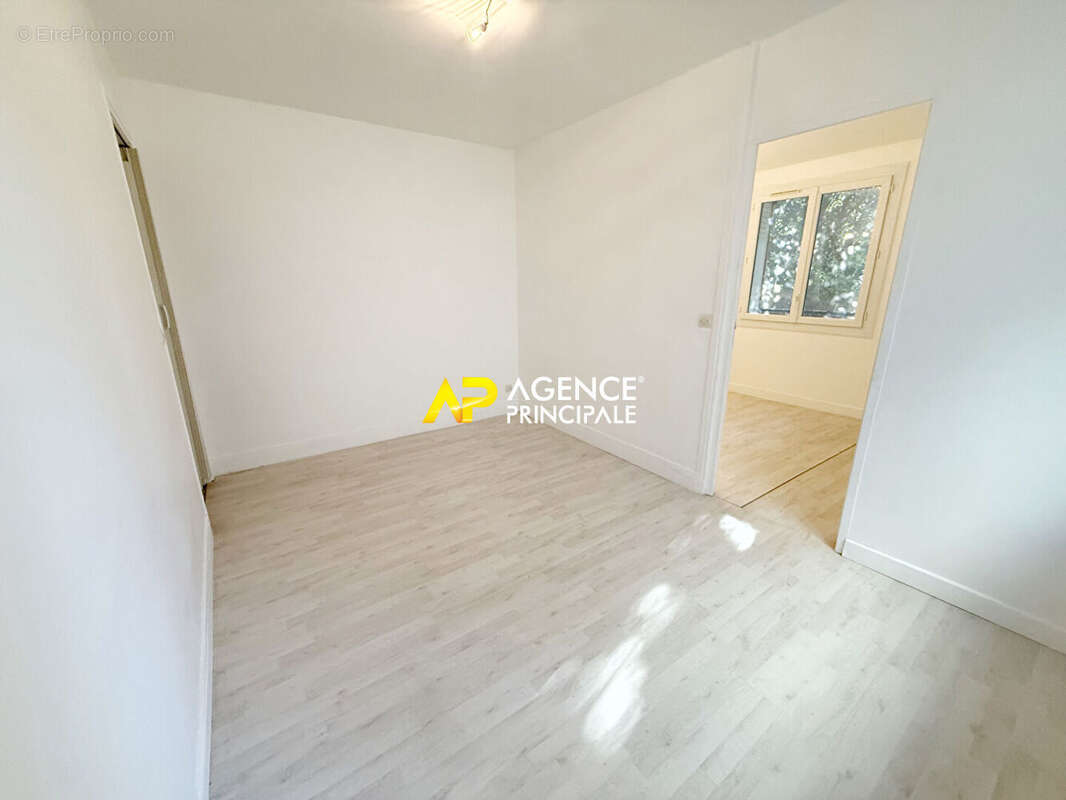 Appartement Argenteuil hyper centre 2 pièce(s) 1 chambre 33 m2 - photo 8