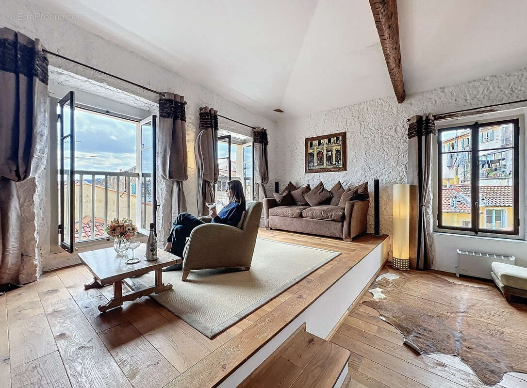 Appartement à VILLEFRANCHE-SUR-MER