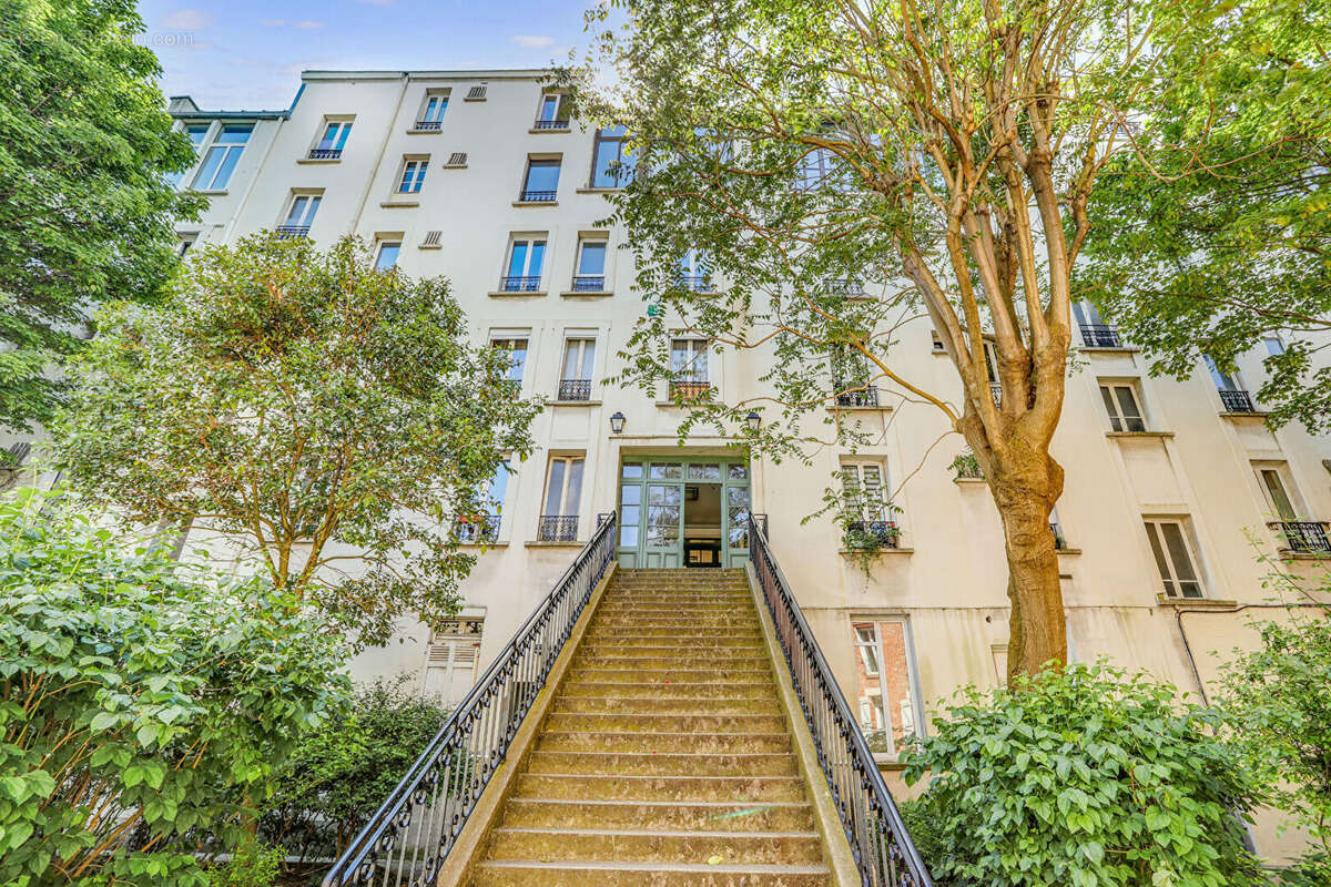 Appartement à PARIS-18E