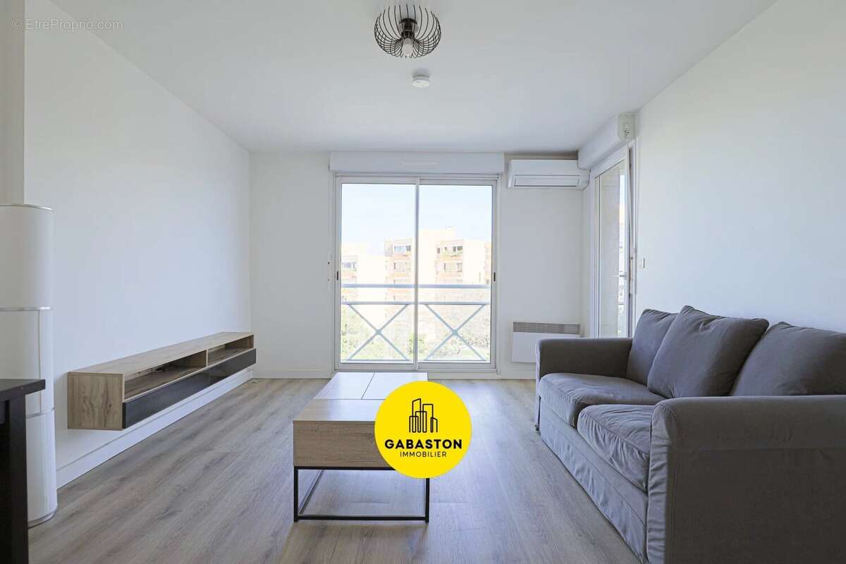 Appartement à MARSEILLE-9E