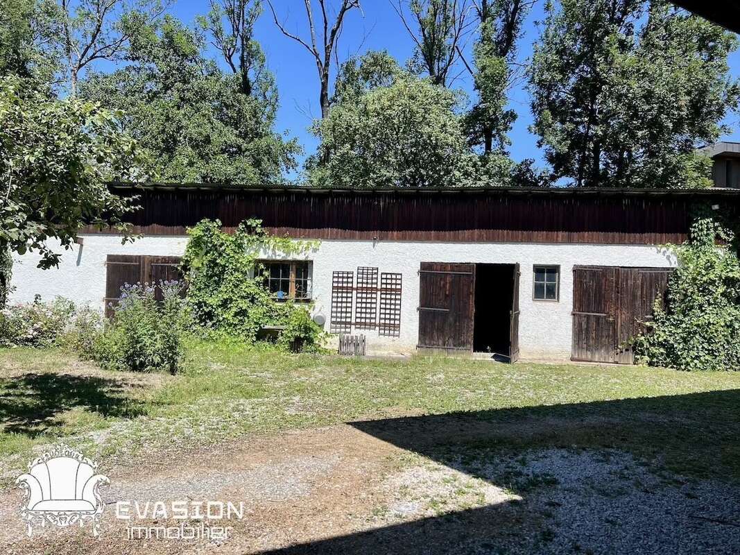 Maison 250 m² à Sallanches  - photo 8