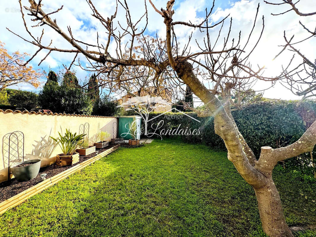 Appartement à LA LONDE-LES-MAURES